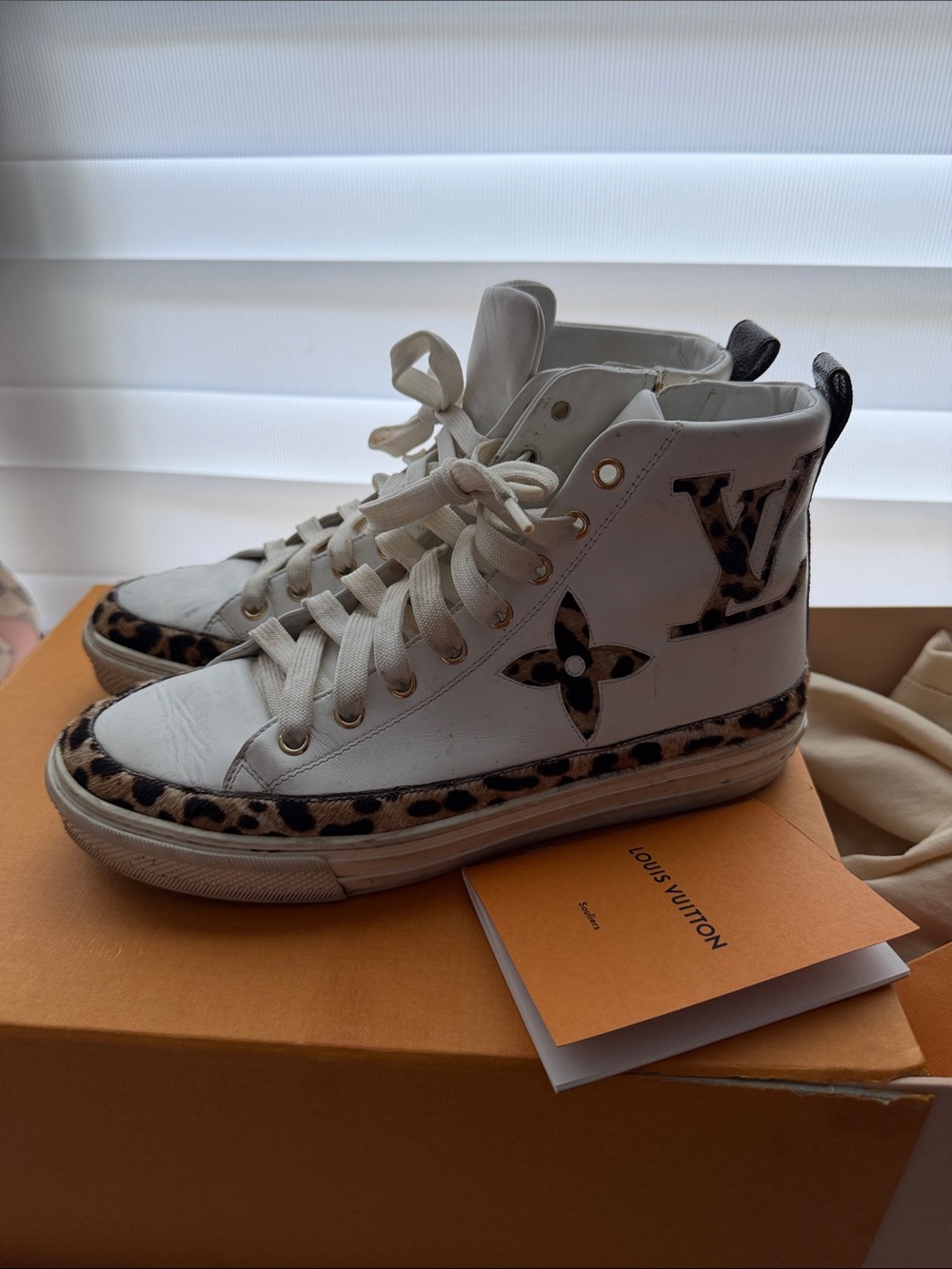 Limited edition Louis Vuitton White High-Top Sneakers with Leopard Trim